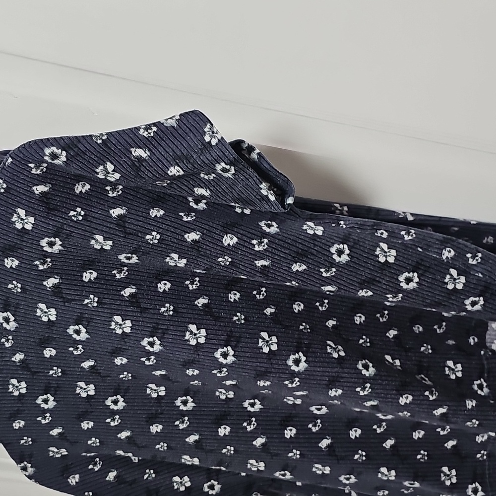 Isaac Mizrahi Dark Blue Floral Pajama Set - Picture 2 of 13